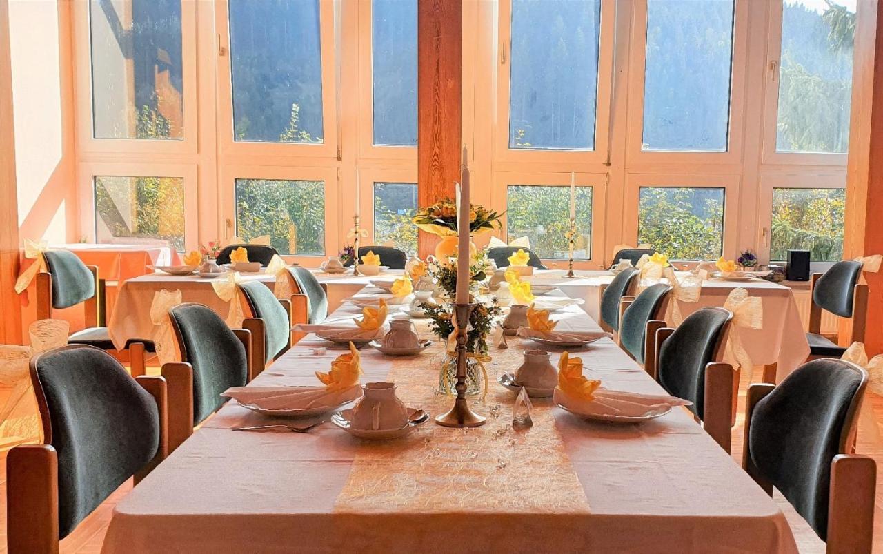 Waldhotel Feldbachtal Neuhaus am Rennweg